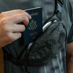 Civic Access Sling 1L CAS1 - ULTRA Black Magic + White