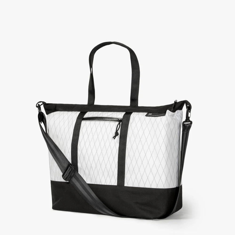 Helix 15L Tote