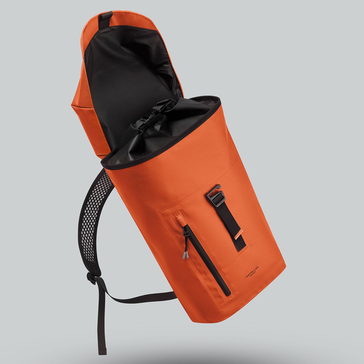 Lightweight DuoSeal Flap Backpack 14
