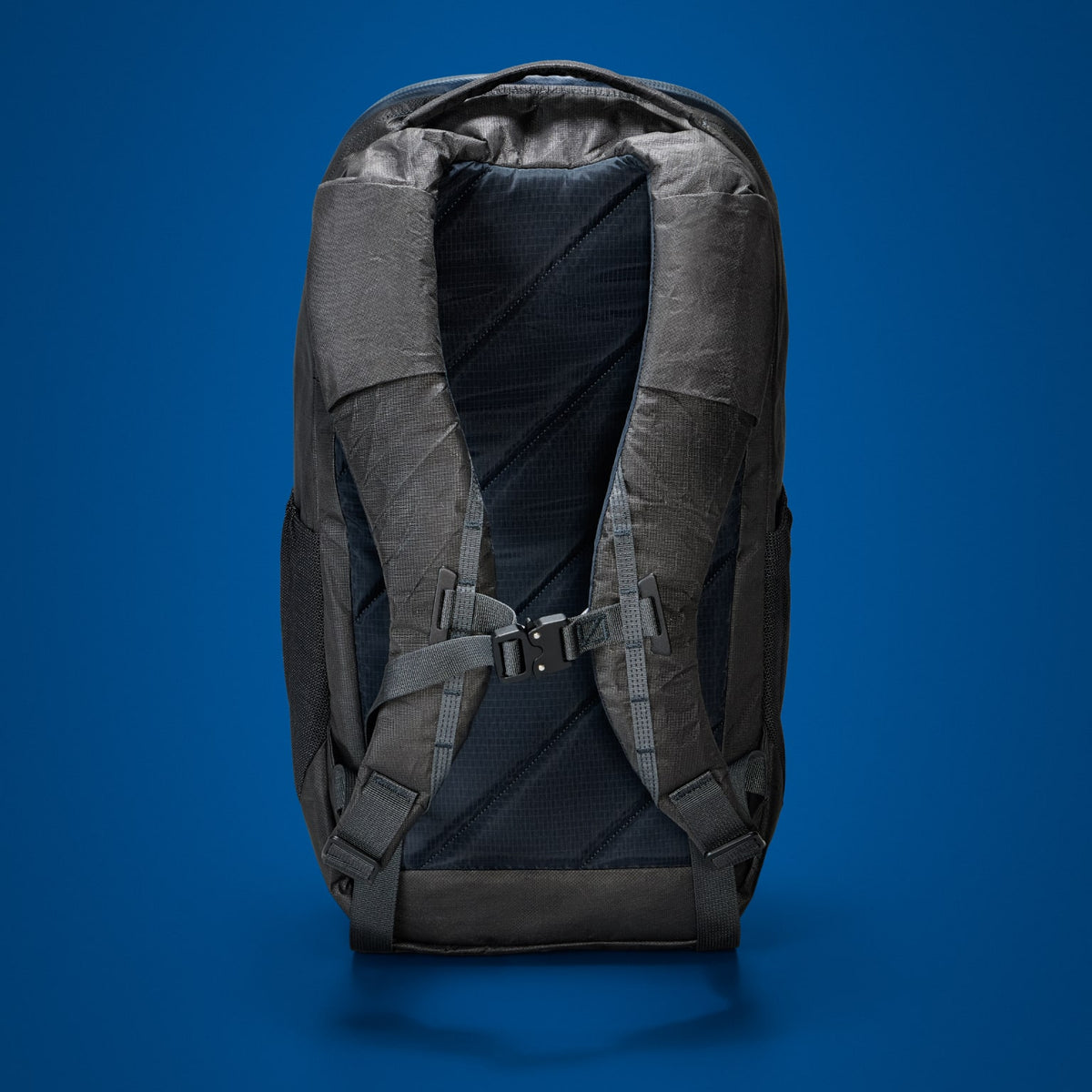 EVERGOODS X Carryology | Mountain Panel Loader 22L MPL22