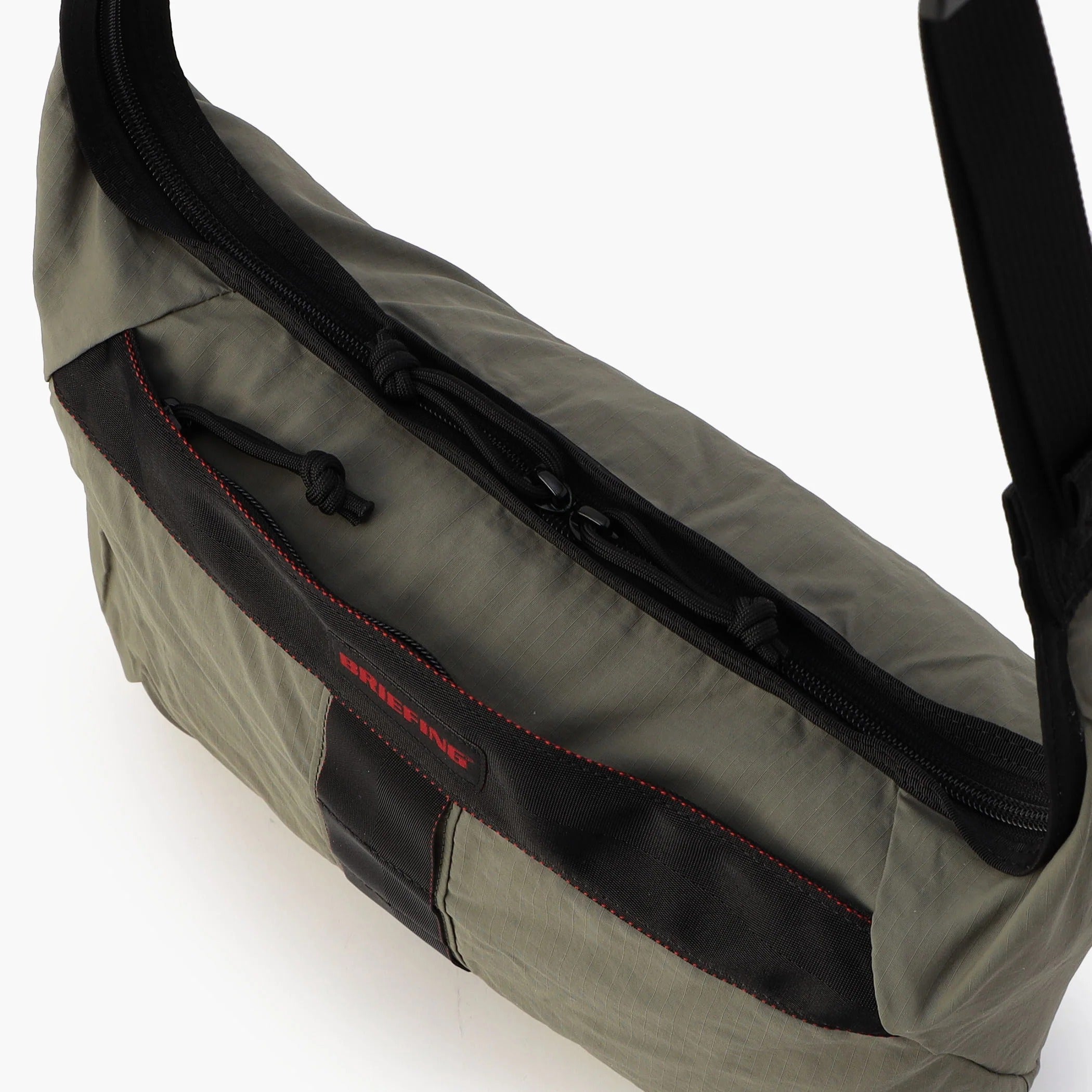 PACKABLE SHOULDER