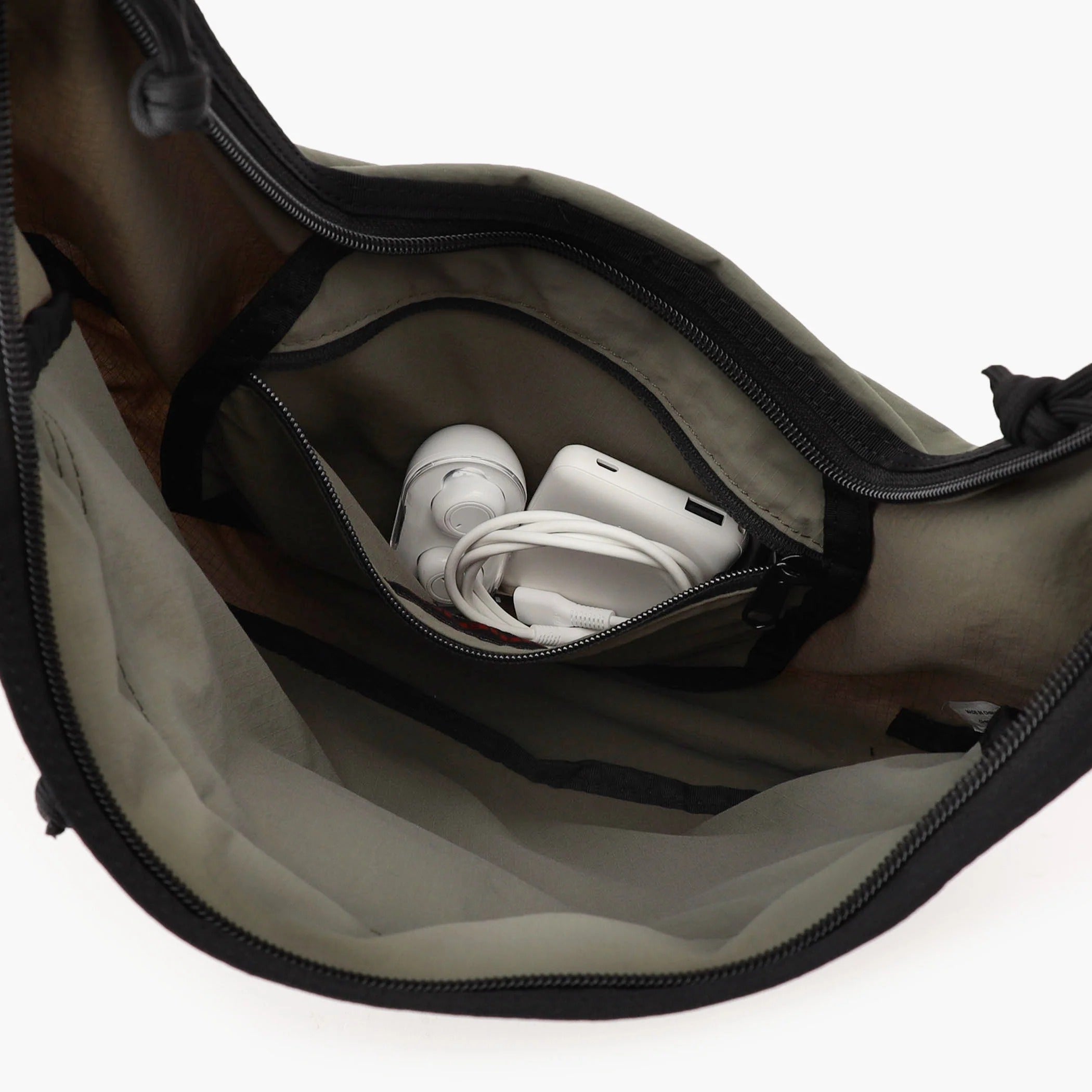 PACKABLE SHOULDER