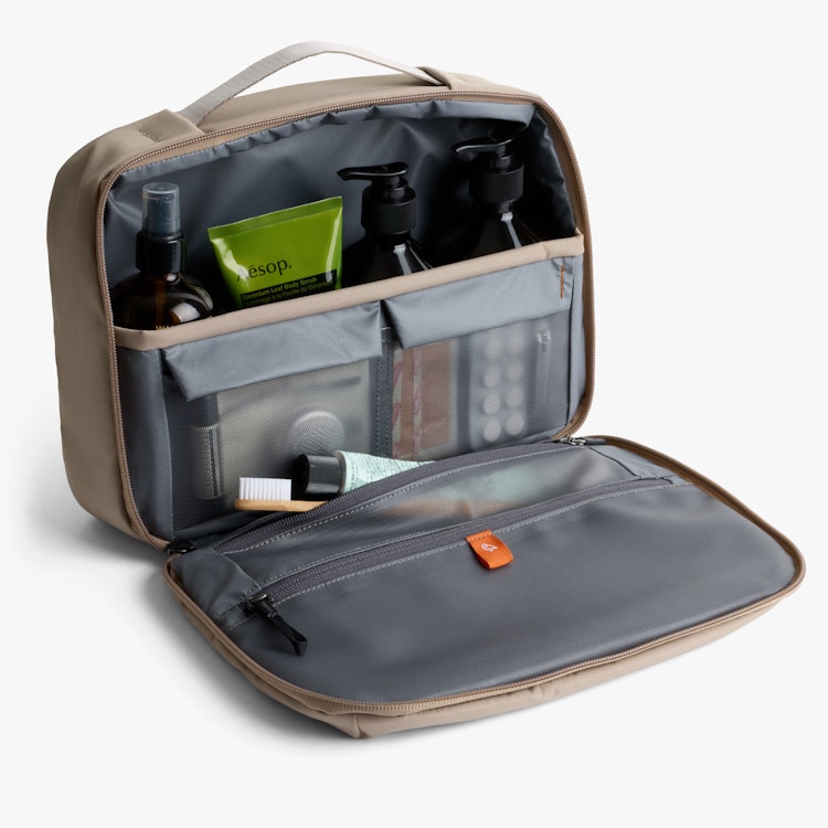 Hanging Toiletry Kit Plus