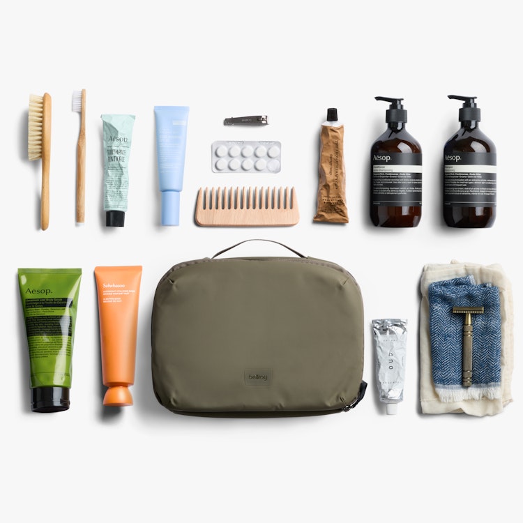 Hanging Toiletry Kit Plus