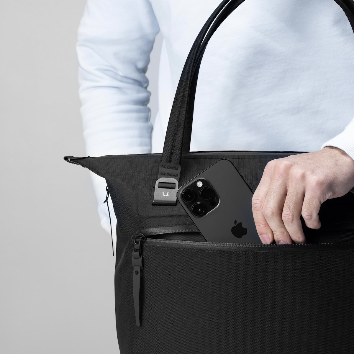 WPT-SHLDR-TOTE EMBERTEX™ PFAS FREE