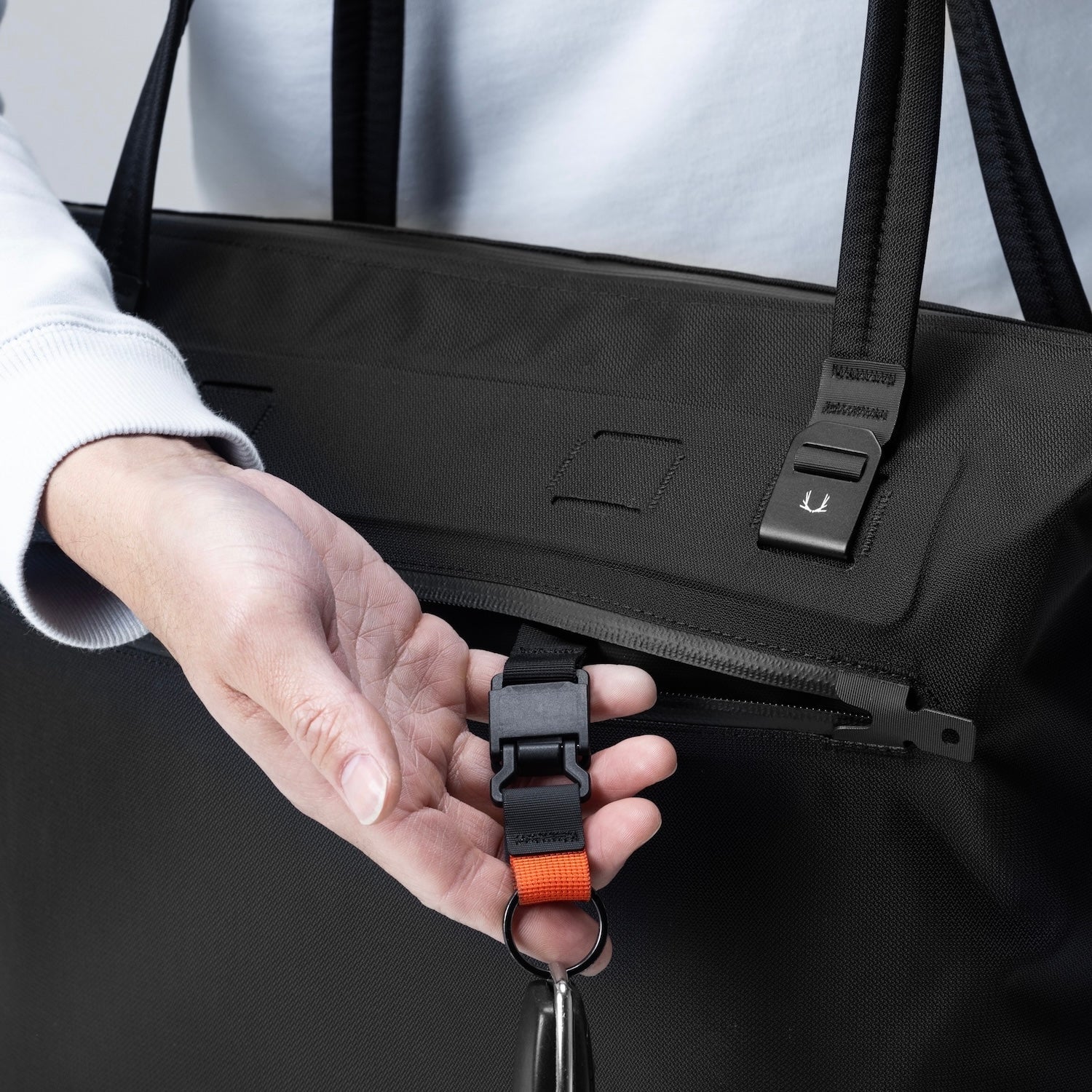 WPT-SHLDR-TOTE EMBERTEX™ PFAS FREE